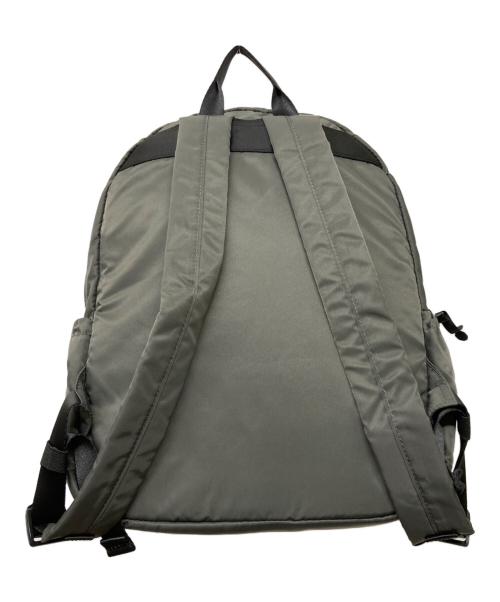 green label relaxing（グリーンレーベルリラクシング）green label relaxing (グリーンレーベルリラクシング) ダブル フラップバックパック グレーの古着・服飾アイテム