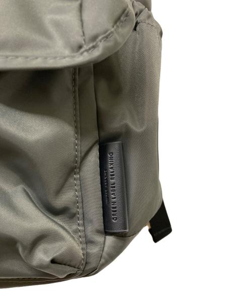 green label relaxing（グリーンレーベルリラクシング）green label relaxing (グリーンレーベルリラクシング) ダブル フラップバックパック グレーの古着・服飾アイテム