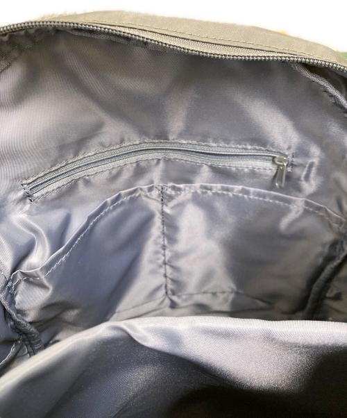 green label relaxing（グリーンレーベルリラクシング）green label relaxing (グリーンレーベルリラクシング) ダブル フラップバックパック グレーの古着・服飾アイテム