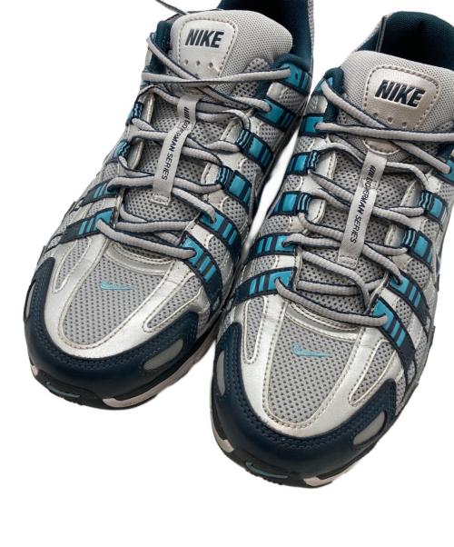 NIKE（ナイキ）NIKE (ナイキ) P-6000 armory navy/metallic silver(ピーろくせん アーモリーネイビー／メタリックシルバー) シルバー×ブルー サイズ:SIZE28.5㎝の古着・服飾アイテム