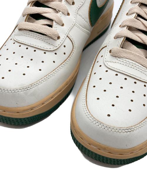 NIKE（ナイキ）NIKE (ナイキ) WMNS AIR FORCE 1 '07 LV8 SAIL/GORGE GREEN-SESAME-PEARL WHITE ホワイト×グリーン サイズ:24.5の古着・服飾アイテム