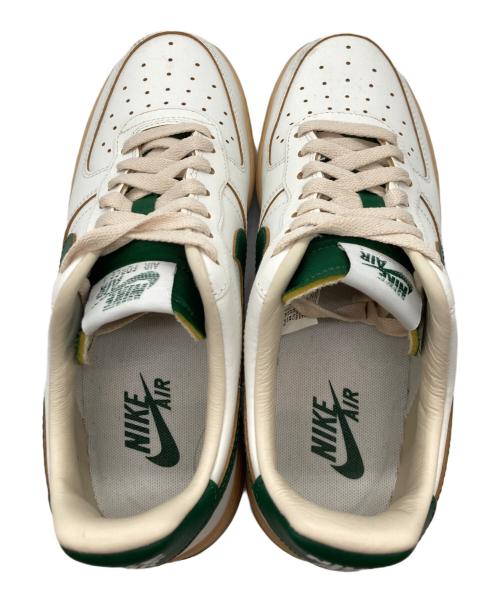 NIKE（ナイキ）NIKE (ナイキ) WMNS AIR FORCE 1 '07 LV8 SAIL/GORGE GREEN-SESAME-PEARL WHITE ホワイト×グリーン サイズ:24.5の古着・服飾アイテム