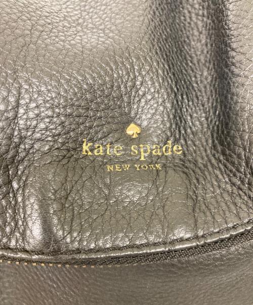 Kate Spade（ケイトスペード）Kate Spade (ケイトスペード) フラップレザーセミショルダーバッグ ブラックの古着・服飾アイテム