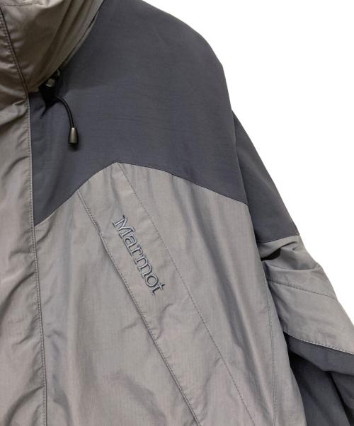 MARMOT（マーモット）Marmot (マーモット) ロゴ刺繍シェルジャケット グレー サイズ:Lの古着・服飾アイテム