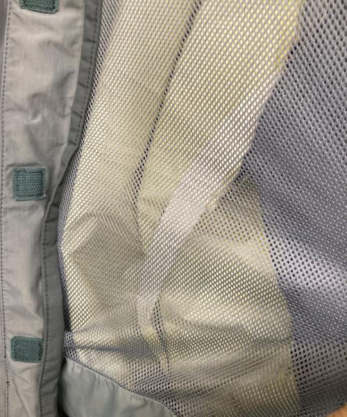 MARMOT（マーモット）Marmot (マーモット) ロゴ刺繍シェルジャケット グレー サイズ:Lの古着・服飾アイテム