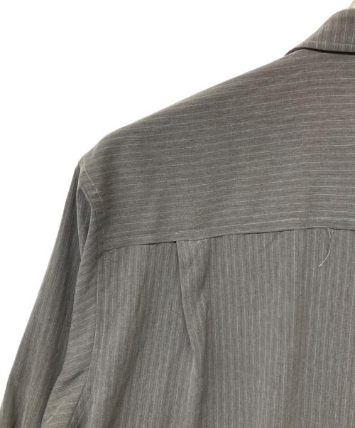 CODA（コーダ）CODA WOOL POLY 2IN1 DOPUBLE LAYERED REVERSIBLE HYBRUD SHIRT/ウール ポリ ツーインワン ダブル レイヤード リバーシブル ハイブリッド シャツ グレー サイズ:S 未使用品の古着・服飾アイテム