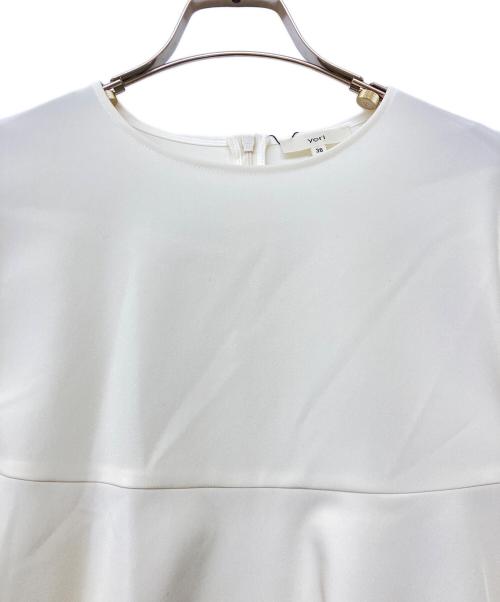 YORI（ヨリ）YORI (ヨリ) ティアードギャザーブラウス ホワイト サイズ:SIZE M 未使用品の古着・服飾アイテム