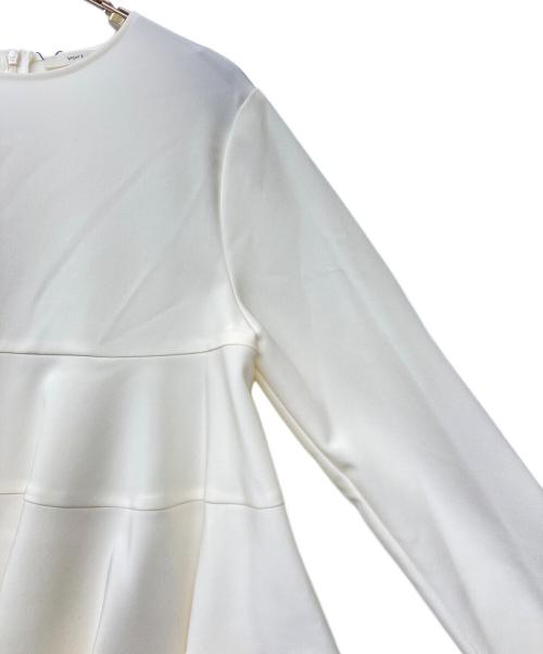 YORI（ヨリ）YORI (ヨリ) ティアードギャザーブラウス ホワイト サイズ:SIZE M 未使用品の古着・服飾アイテム