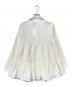 YORI (ヨリ) ティアードギャザーブラウス ホワイト サイズ:SIZE M 未使用品：8000円