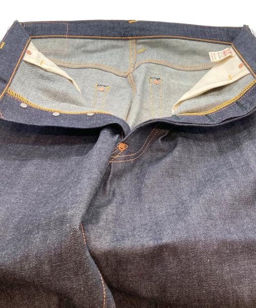 EVISU（エヴィス）EVISU (エヴィス) fromA 2001 No2 カモメ刺繍デニムパンツ インディゴ サイズ:SIZE 86cm (W34)の古着・服飾アイテム