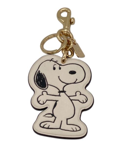 COACH（コーチ）COACH (コーチ) PEANUTS (ピーナッツ) スヌーピー バッグチャーム ホワイトの古着・服飾アイテム