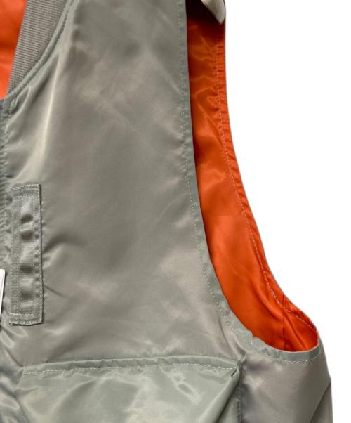 AVIREX（アヴィレックス）AVIREX (アヴィレックス) SLEEVELESS MA-1 VEST(スリーブレス エムエーワン ベスト) グレー サイズ:SIZEM 未使用品の古着・服飾アイテム