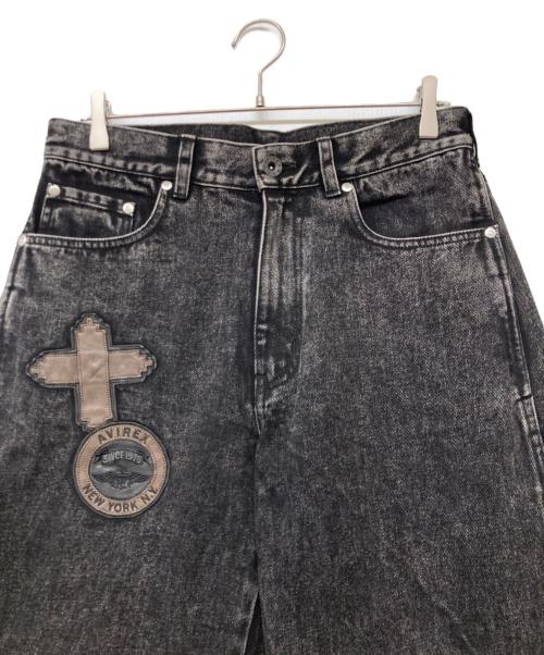 AVIREX（アヴィレックス）AVIREX (アヴィレックス) LEATHER PATCH DENIM PANTS(レザー パッチ デニム パンツ) ブラック サイズ:SIZELの古着・服飾アイテム