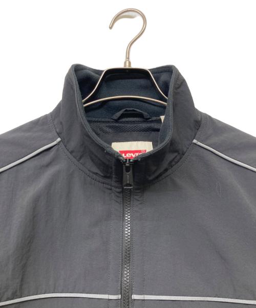LEVI'S（リーバイス）LEVI'S (リーバイス) MEN'S HEIGHTS PIPPING JACKET「メンズ ハイツ ピッピング ジャケット ブラック サイズ:SIZEMの古着・服飾アイテム