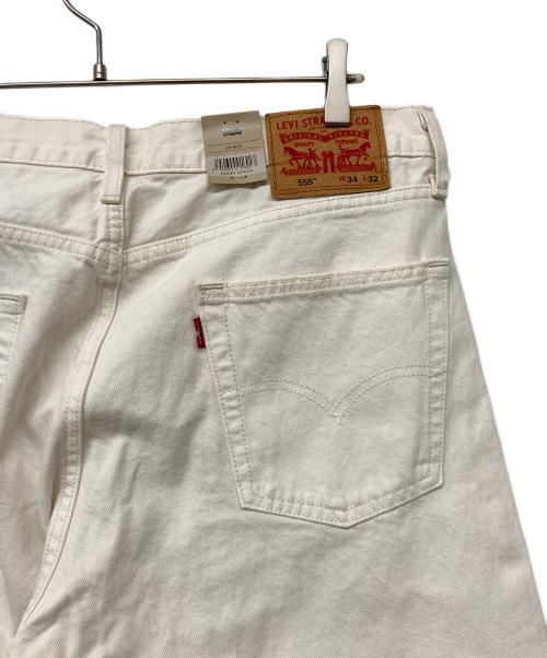 LEVI'S（リーバイス）LEVI'S (リーバイス) 555 '96 RELAXED STRAIGHT/リラックスストレート ホワイト サイズ:W34×L32の古着・服飾アイテム