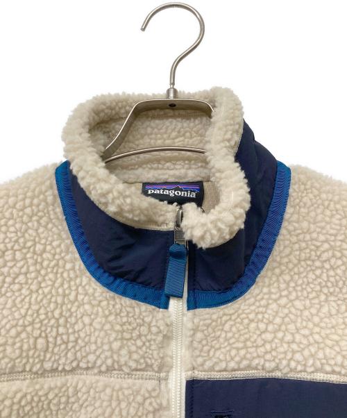 Patagonia（パタゴニア）Patagonia (パタゴニア) 19AW Men's Classic Retro-X Vest(ジュウキュウ エーダブリュー メンズ クラシック レトロエックス ベスト) アイボリー サイズ:SIZESの古着・服飾アイテム