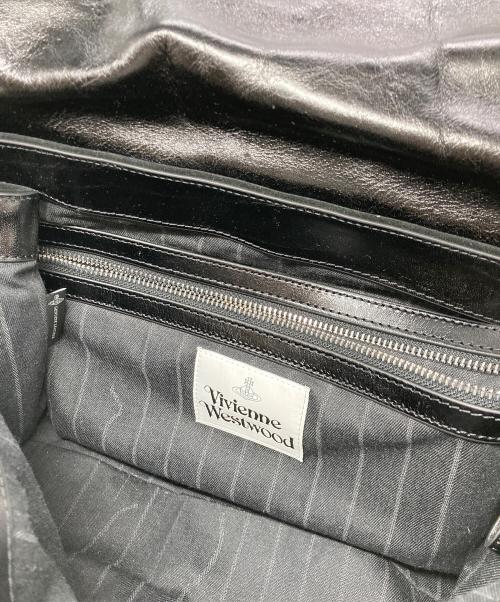Vivienne Westwood（ヴィヴィアンウエストウッド）Vivienne Westwood (ヴィヴィアンウエストウッド) HAZEL TREASURE XL HANDBAG(ヘーゼル トレジャー エックスエル ハンドバッグ) ブラックの古着・服飾アイテム