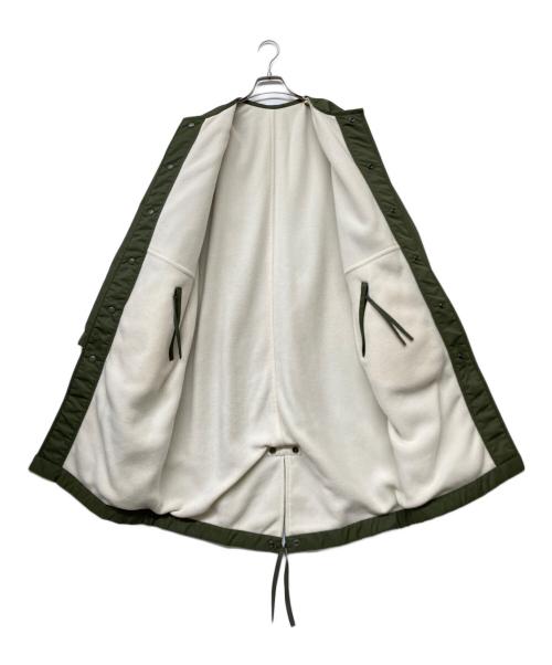 MACPHEE（マカフィー）MACPHEE (マカフィー) ナイロンフリース リバーシブルノーカラーコート オリーブ×ホワイト サイズ:sizeSの古着・服飾アイテム