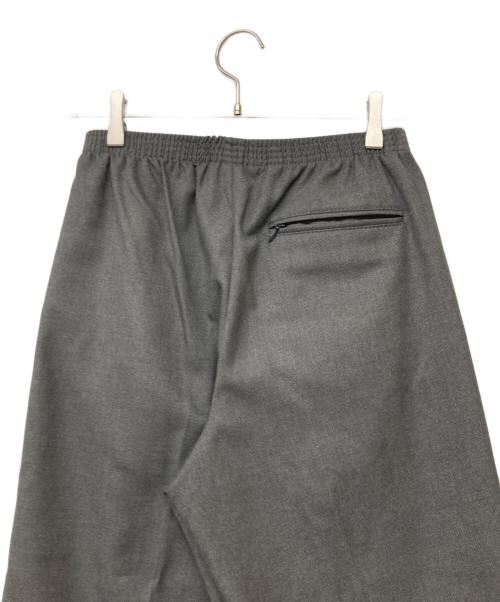 CellarDoor（セラードアー）CellarDoor (セラードアー) ALFRED ツイルイージー 1プリーツ パンツ グレー サイズ:size44の古着・服飾アイテム