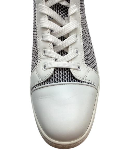 Christian Louboutin（クリスチャン・ルブタン）Christian Louboutin (クリスチャン・ルブタン) スタッズハイカットスニーカー ホワイト×ブラック サイズ:42 1/2の古着・服飾アイテム