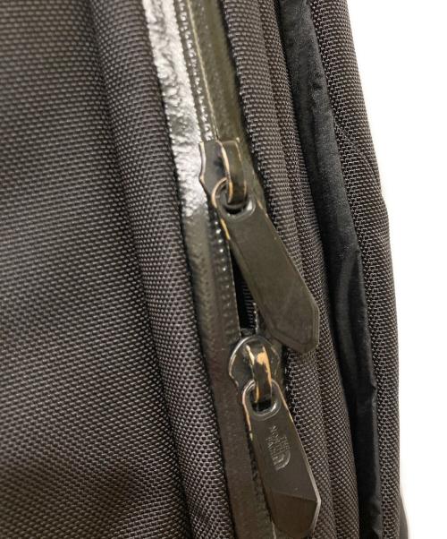 THE NORTH FACE（ザ ノース フェイス）THE NORTH FACE (ザ ノース フェイス) Shuttle Daypack(シャトル デイパック) ブラックの古着・服飾アイテム