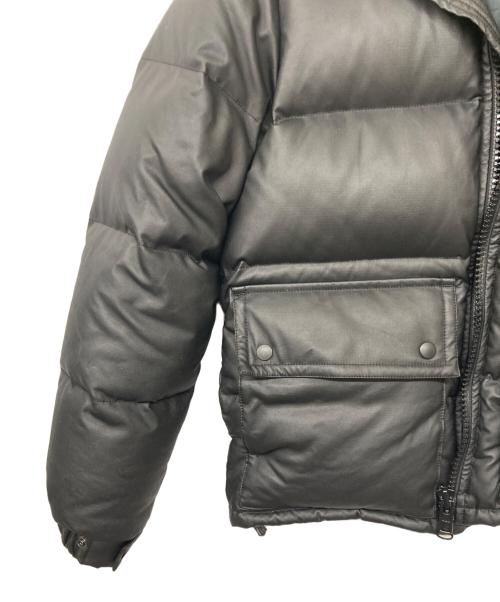 COMME des GARCONS HOMME（コムデギャルソン オム）COMME des GARCONS HOMME (コムデギャルソン オム) 08AW ダウンジャケット ブラック サイズ:SSの古着・服飾アイテム