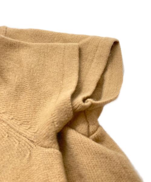 BURBERRY BLUE LABEL（バーバリー ブルー レーベル）BURBERRY BLUE LABEL (バーバリー ブルー レーベル) ホース刺繍ウールブレンドハイネックニット ベージュ サイズ:SIZE Mの古着・服飾アイテム