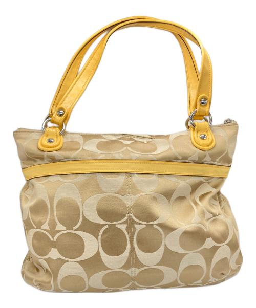 COACH（コーチ）COACH (コーチ) Poppy Signature Satin Glam Tote（ポピー シグネチャー サテン グラム トート） ベージュ×イエローの古着・服飾アイテム