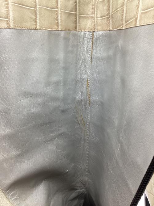 Rodolphe Menudier（ロドルフ ムニディエール）Rodolphe Menudier (ロドルフ ムニディエール) ロングブーツ アイボリー サイズ:37の古着・服飾アイテム