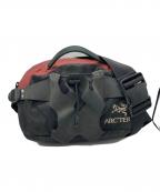 ARC'TERYXアークテリクス）の古着「Q5 WAIST BAG」｜レッド×ブラック