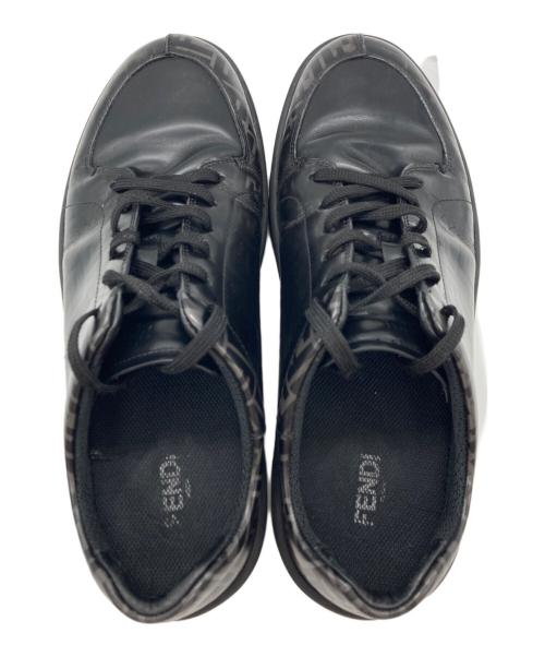 FENDI（フェンディ）FENDI (フェンディ) ズッカ柄レザースニーカー ブラック サイズ:6の古着・服飾アイテム