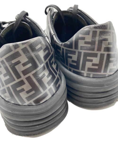 FENDI（フェンディ）FENDI (フェンディ) ズッカ柄レザースニーカー ブラック サイズ:6の古着・服飾アイテム