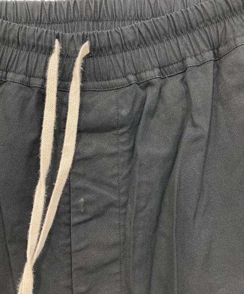 RICK OWENS（リックオウエンス）RICK OWENS (リックオウエンス) ドローストリングカーゴポッヅショーツ ブラック サイズ:46の古着・服飾アイテム