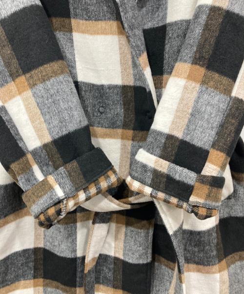 JOHN RICHMOND（ジョンリッチモンド）JOHN RICHMOND (ジョンリッチモンド) フーデッドコート ベージュ サイズ:42の古着・服飾アイテム