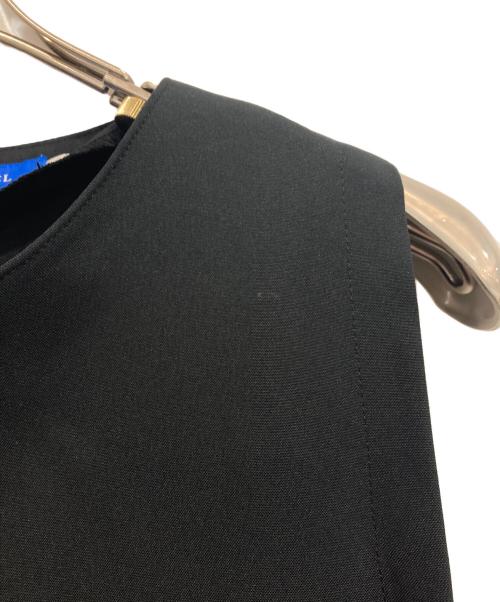 BLUE LABEL CRESTBRIDGE（ブルーレーベルクレストブリッジ）BLUE LABEL CRESTBRIDGE (ブルーレーベルクレストブリッジ) ノースリーブワンピース ブラック サイズ:36の古着・服飾アイテム