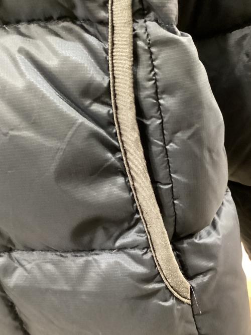 Eddie Bauer（エディーバウアー）Eddie Bauer (エディーバウアー) リバーシブルダウンジャケット ネイビー サイズ:Lの古着・服飾アイテム