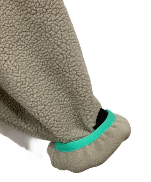 FOG ESSENTIALS（フィアオブゴッド エッセンシャル）FOG ESSENTIALS (フィアオブゴッド エッセンシャル) フリースジャケット ベージュ サイズ:Sの古着・服飾アイテム