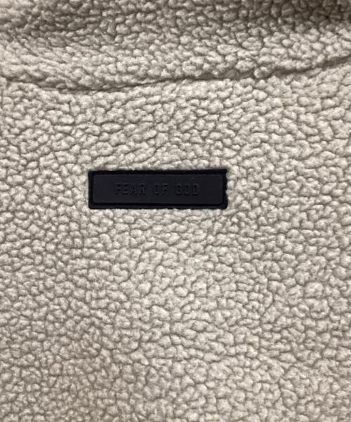 FOG ESSENTIALS（フィアオブゴッド エッセンシャル）FOG ESSENTIALS (フィアオブゴッド エッセンシャル) フリースジャケット ベージュ サイズ:Sの古着・服飾アイテム