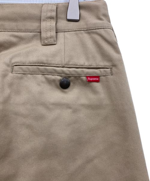 SUPREME（シュプリーム）SUPREME (シュプリーム) チノパン ベージュ サイズ:30の古着・服飾アイテム