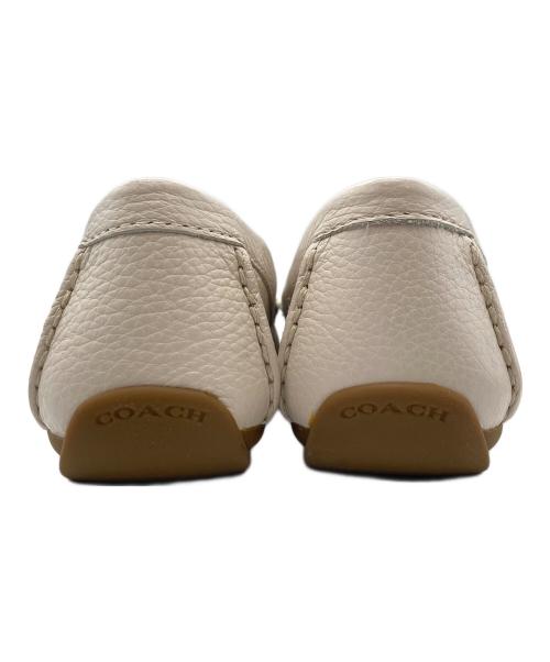 COACH（コーチ）COACH (コーチ) ローファー/	FG4581 アイボリー サイズ:SIZE　5.5の古着・服飾アイテム