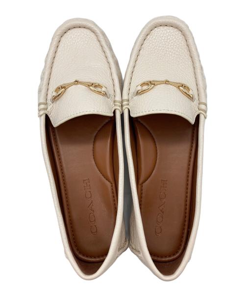 COACH（コーチ）COACH (コーチ) ローファー/	FG4581 アイボリー サイズ:SIZE　5.5の古着・服飾アイテム