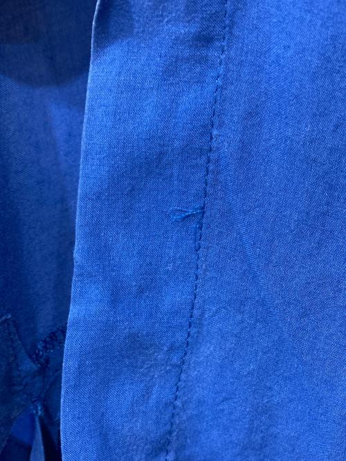 tricot COMME des GARCONS（トリココムデギャルソン）tricot COMME des GARCONS (トリココムデギャルソン) 変形ブラウス ブルー サイズ:内タグ印字消えにより不明の古着・服飾アイテム