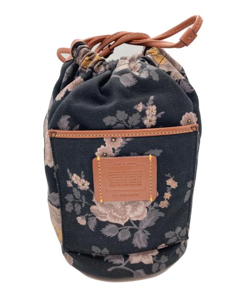 COACH（コーチ）COACH (コーチ) ドローストリング バケットバッグ アイボリーの古着・服飾アイテム