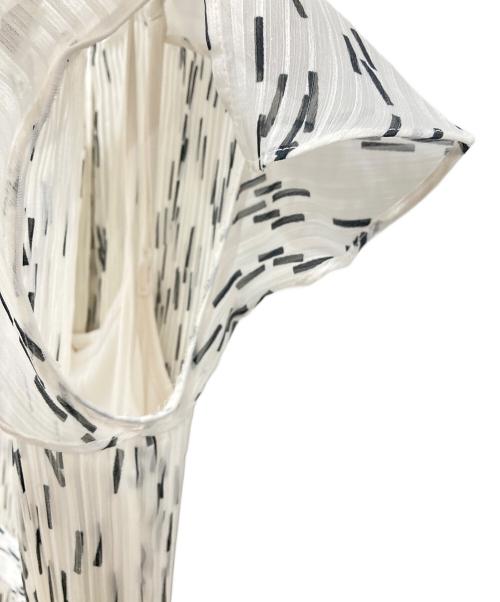 FRAY ID（フレイ アイディー）FRAY ID (フレイ アイディー) シフォンプリーツプリントワンピース ホワイト サイズ:1の古着・服飾アイテム