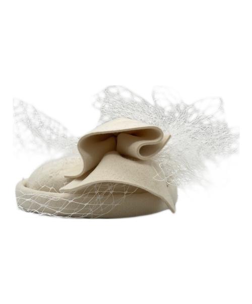 CA4LA（カシラ）CA4LA (カシラ) カクテルハット ホワイト 未使用品の古着・服飾アイテム