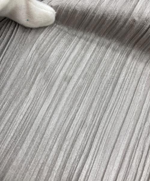 PLEATS PLEASE（プリーツプリーズ）PLEATS PLEASE (プリーツプリーズ) プリーツスカート ベージュ サイズ:4の古着・服飾アイテム