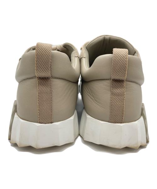 HERMES（エルメス）HERMES (エルメス) バウンシング スニーカー ベージュ サイズ:42.5の古着・服飾アイテム