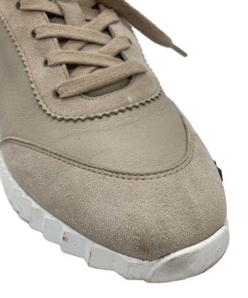 HERMES（エルメス）HERMES (エルメス) バウンシング スニーカー ベージュ サイズ:42.5の古着・服飾アイテム