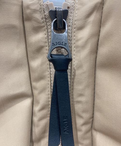 AIGLE（エーグル）AIGLE (エーグル) シティマウンテンパーカー ベージュ サイズ:XL 未使用品の古着・服飾アイテム