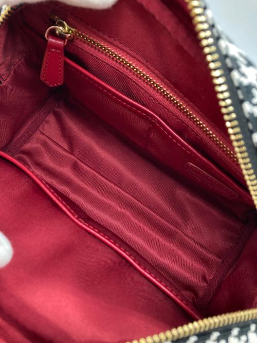 Samantha Thavasa（サマンサタバサ）Samantha Thavasa (サマンサタバサ) 2WAYバッグ ブラック×ホワイトの古着・服飾アイテム